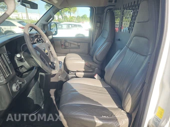 2017 Chevrolet Express 2500 Cargo Van 1WT 135.0" WB – miniatura 7