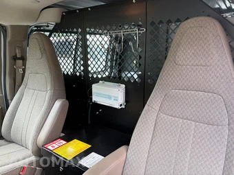 2017 Chevrolet Express 2500 Cargo Van 1WT 135.0" WB - miniatura 36