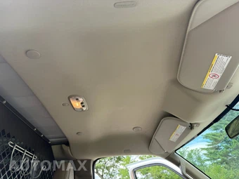 2017 Chevrolet Express 2500 Cargo Van 1WT 135.0" WB - miniatura 40