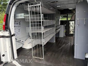 2017 Chevrolet Express 2500 Cargo Van 1WT 135.0" WB - miniatura 41