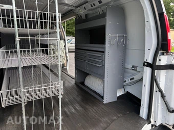 2017 Chevrolet Express 2500 Cargo Van 1WT 135.0" WB - miniatura 42
