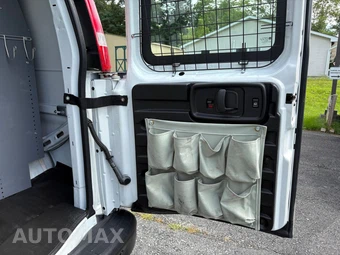 2017 Chevrolet Express 2500 Cargo Van 1WT 135.0" WB - miniatura 43