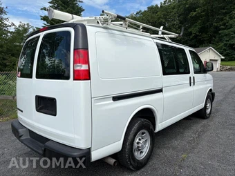 2017 Chevrolet Express 2500 Cargo Van 1WT 135.0" WB - miniatura 5