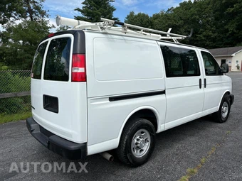 2017 Chevrolet Express 2500 Cargo Van 1WT 135.0" WB - miniatura 7