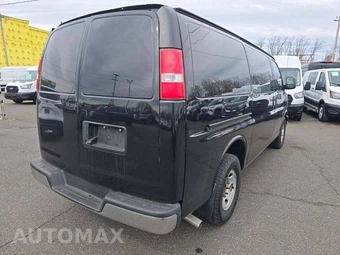 2017 Chevrolet Express 2500 Cargo Van 1WT 135.0" WB - miniatura 3