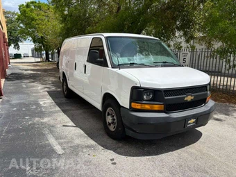 2017 Chevrolet Express 2500 Cargo Van 1WT 135.0" WB - miniatura 2