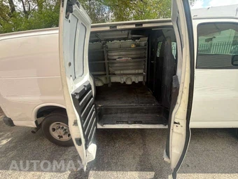 2017 Chevrolet Express 2500 Cargo Van 1WT 135.0" WB - miniatura 6