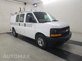 2017 Chevrolet Express 2500 Cargo Van 1WT 135.0" WB – miniatura 3