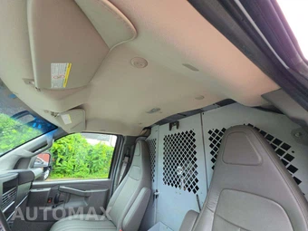 2017 Chevrolet Express 2500 Cargo Van 1WT 135.0" WB - miniatura 11