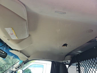 2017 Chevrolet Express 2500 Cargo Van 1WT 135.0" WB – miniatura 16