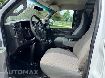 2017 Chevrolet Express 2500 Cargo Van 1WT 135.0" WB - miniatura 32