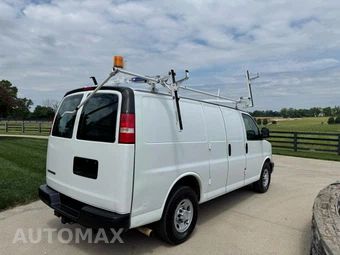 2017 Chevrolet Express 2500 Cargo Van 1WT 135.0" WB - miniatura 7