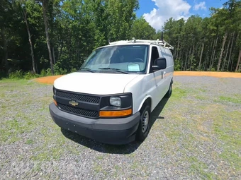 2017 Chevrolet Express 2500 Cargo Van 1WT 135.0" WB