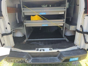 2017 Chevrolet Express 2500 Cargo Van 1WT 135.0" WB – miniatura 10