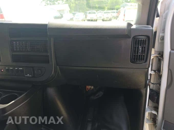2017 Chevrolet Express 2500 Cargo Van 1WT 135.0" WB – miniatura 15