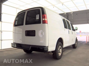 2017 Chevrolet Express 2500 Cargo Van 1WT 135.0" WB – miniatura 4