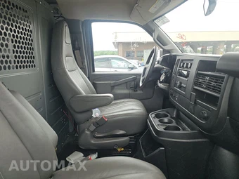2017 Chevrolet Express 2500 Cargo Van 1WT 135.0" WB – miniatura 8