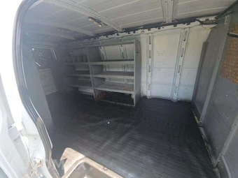 2017 Chevrolet Express 2500 Cargo Van 1WT 155.0" WB - miniatura 15
