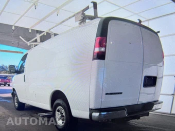 2017 Chevrolet Express 2500 Cargo Van 1WT - miniatura 4