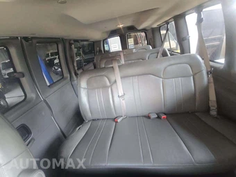 2017 Chevrolet Express 2500 Passenger Van LS 1LS 135.0" WB - miniatura 13
