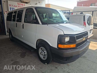 2017 Chevrolet Express 2500 Passenger Van LS 1LS 135.0" WB - miniatura 4
