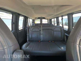 2017 Chevrolet Express 2500 Passenger Van LS 1LS 135.0" WB - miniatura 13