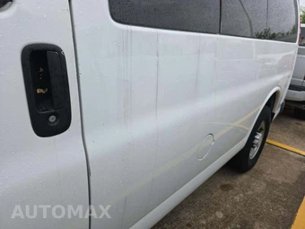 2017 Chevrolet Express 2500 Passenger Van LS 1LS 135.0" WB - miniatura 27