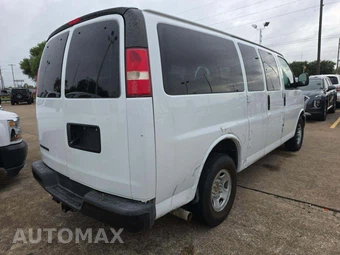 2017 Chevrolet Express 2500 Passenger Van LS 1LS 135.0" WB - miniatura 3