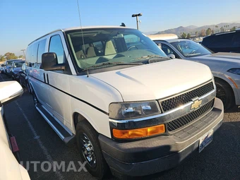 2017 Chevrolet Express 2500 Passenger Van LT 1LT 135.0" WB - miniatura 3