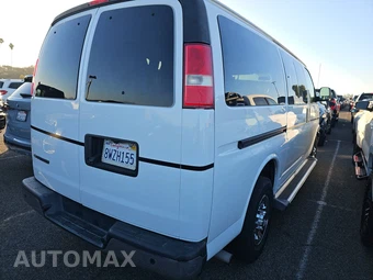 2017 Chevrolet Express 2500 Passenger Van LT 1LT 135.0" WB - miniatura 4
