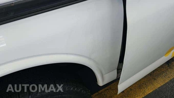 2017 Chevrolet Express 3500 Cargo Van 1WT 135.0" WB - miniatura 31