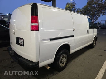 2017 Chevrolet Express 3500 Cargo Van 1WT 135.0" WB - miniatura 4