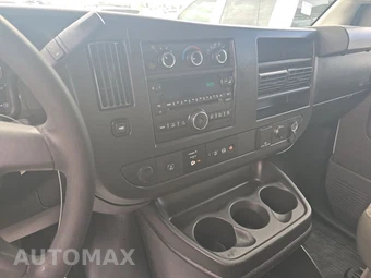 2017 Chevrolet Express 3500 Cargo Van 1WT 135.0" WB - miniatura 11