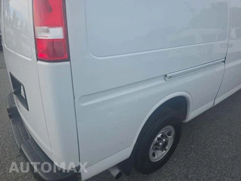 2017 Chevrolet Express 3500 Cargo Van 1WT 155.0" WB – miniatura 23