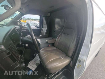 2017 Chevrolet Express 3500 Cargo Van 1WT 155.0" WB – miniatura 6