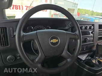 2017 Chevrolet Express 3500 Cutaway 1WT 139.0" WB - miniatura 10