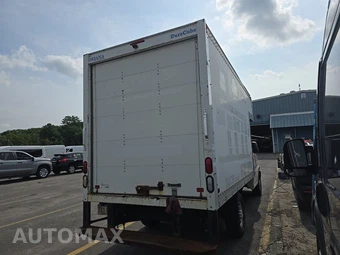 2017 Chevrolet Express 3500 Cutaway 1WT 139.0" WB - miniatura 4