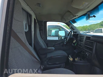 2017 Chevrolet Express 3500 Cutaway 1WT 139.0" WB - miniatura 8
