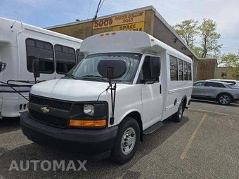 2017 Chevrolet Express 3500 Cutaway 1WT