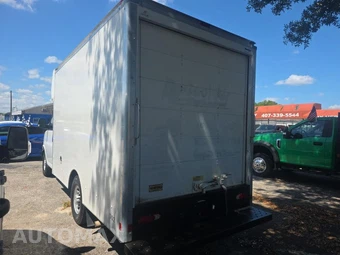 2017 Chevrolet Express 3500 Cutaway 1WT - miniatura 6