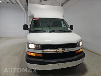 2017 Chevrolet Express 3500 Cutaway 1WT - miniatura 2