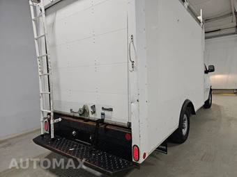 2017 Chevrolet Express 3500 Cutaway 1WT - miniatura 4