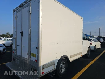 2017 Chevrolet Express 3500 Cutaway 1WT - miniatura 4