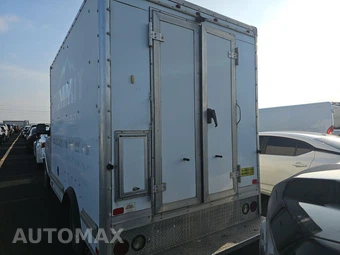 2017 Chevrolet Express 3500 Cutaway 1WT - miniatura 5
