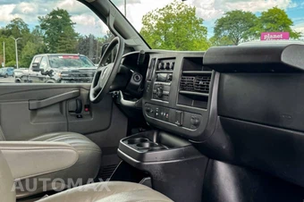 2017 Chevrolet Express 3500 Passenger Van LS 1LS 135.0" WB - miniatura 14