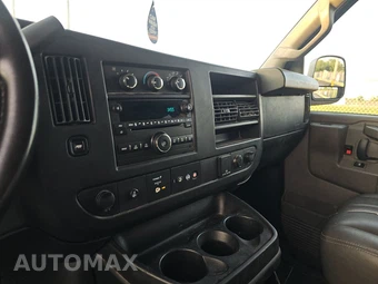 2017 Chevrolet Express 3500 Passenger Van LS 1LS 155.0" WB - miniatura 11