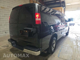 2017 Chevrolet Express 3500 Passenger Van LT 1LT 155.0" WB - miniatura 3