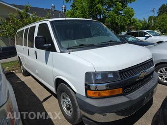2017 Chevrolet Express 3500 Passenger Van LT 1LT 155.0" WB - miniatura 3