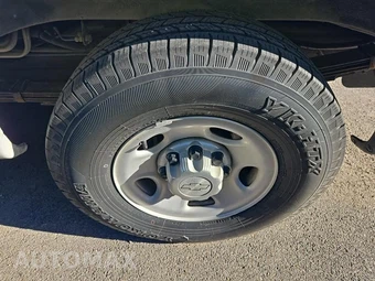2017 Chevrolet Express 3500 Passenger Van LT 1LT 155.0" WB – miniatura 11