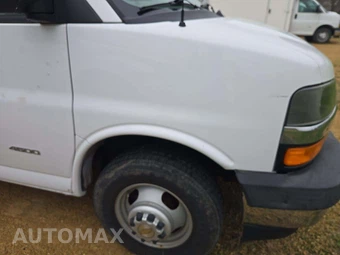 2017 Chevrolet Express 4500 Cutaway 2WT DRW – miniatura 29